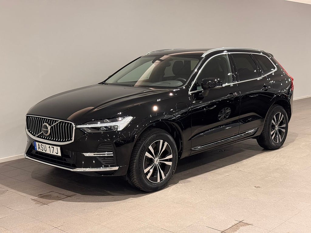 Volvo XC60 Recharge T6 Core Bright