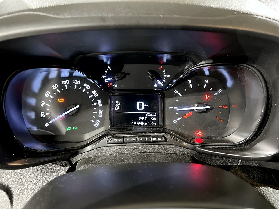 Bild på Citroën Berlingo New Bus 1.5 BlueHDi 75hk L1 DRAG P-SENSORER BAK