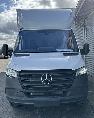 Transportbil - Skåp Mercedes-Benz Sprinter 8 av 13