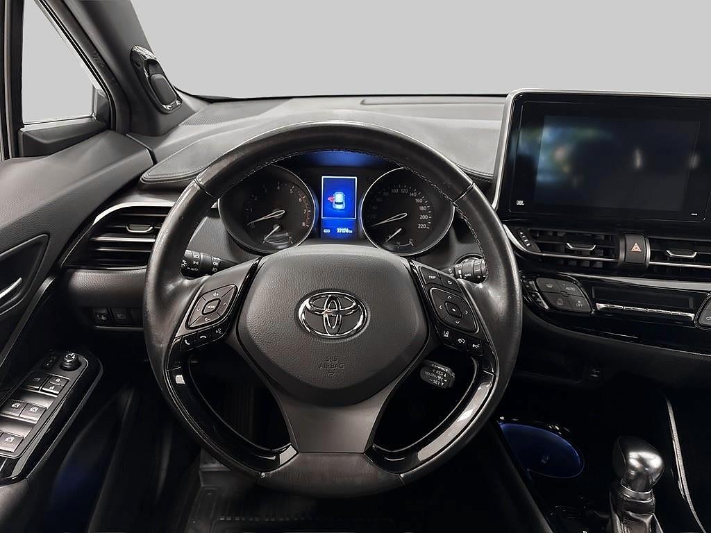 Toyota C-HR 2018 - miniatyr 10