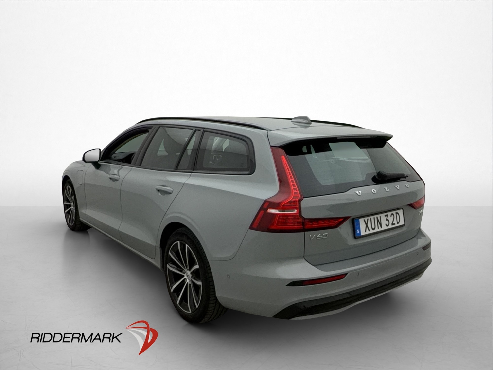Volvo V60 2025, photo 5/10