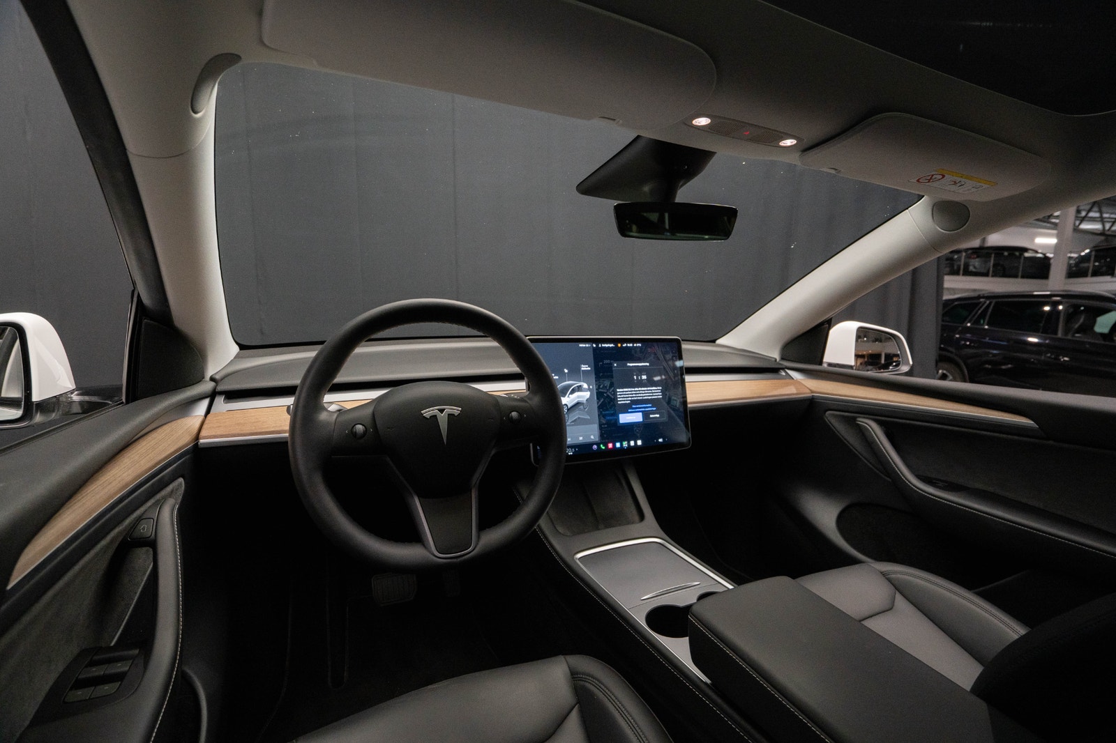 Tesla Model Y Standard Range RWD DRAG PANO LÄDER 1-ÄGARE MOMS 2023 - miniatyr 10
