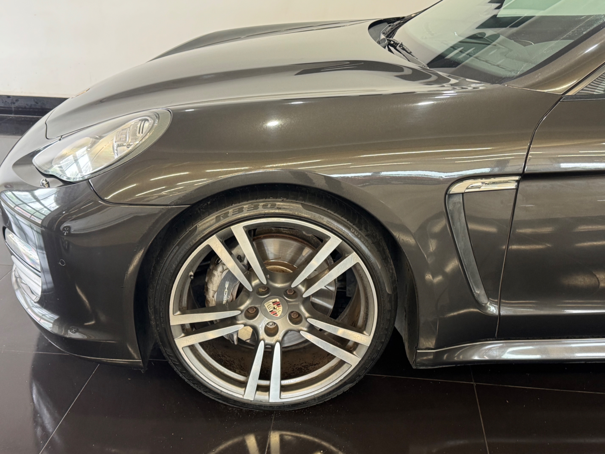 Porsche Panamera 2011, kuva 6/37