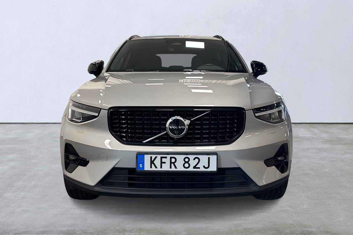 Volvo XC40 B3 FWD Bensin Plus Dark 2025, bild 7/10
