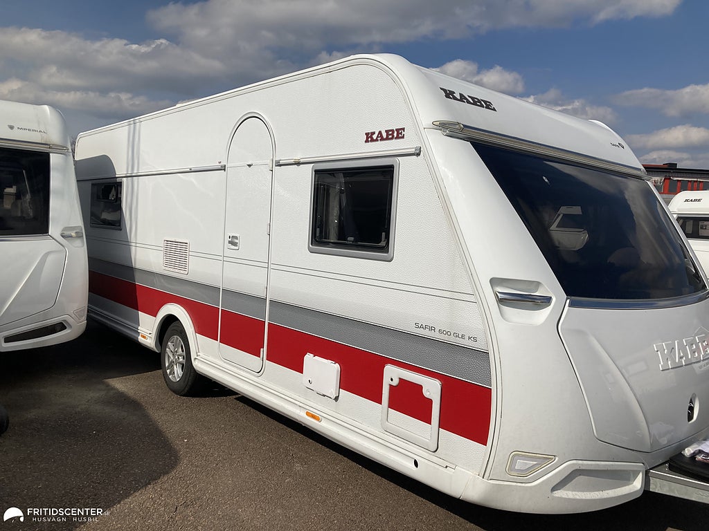 Kabe SAFIR 600 GLE KS*Stor dubbelbädd*