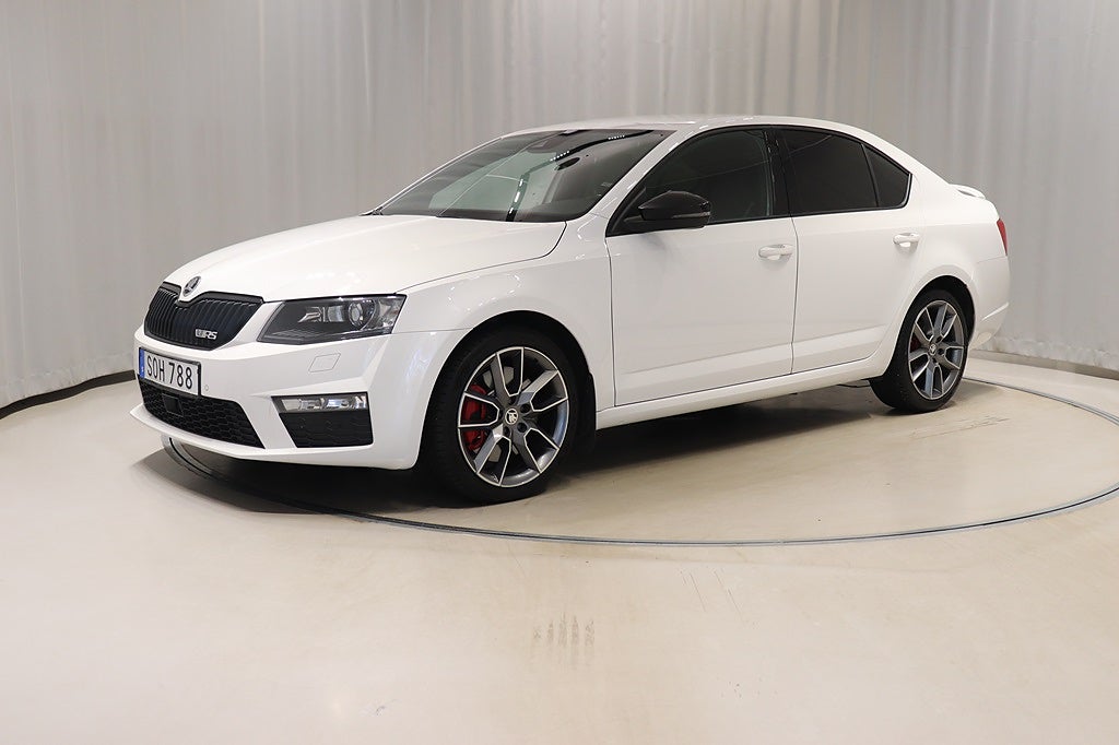 Skoda Octavia RS TDI 184hk Aut Drag Värmare Sensorer Canton 2015