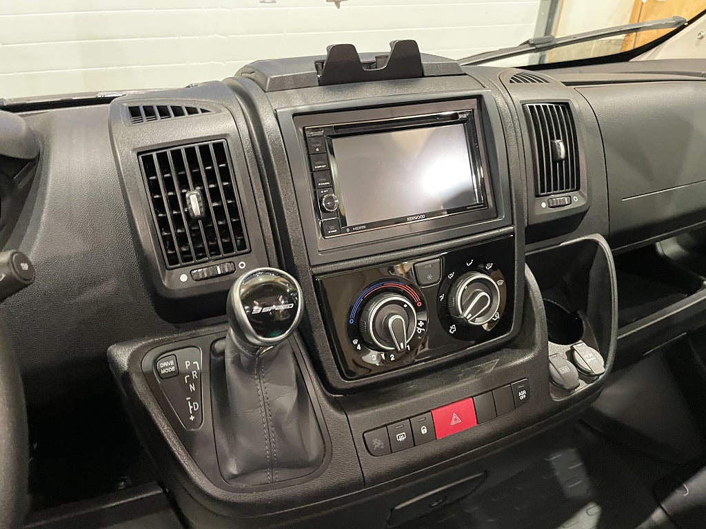 Sun Living S 75 SC / Automat / ALDE / AC-Bodel / Solcell / 5bält / Taksäng/ - Sun Living