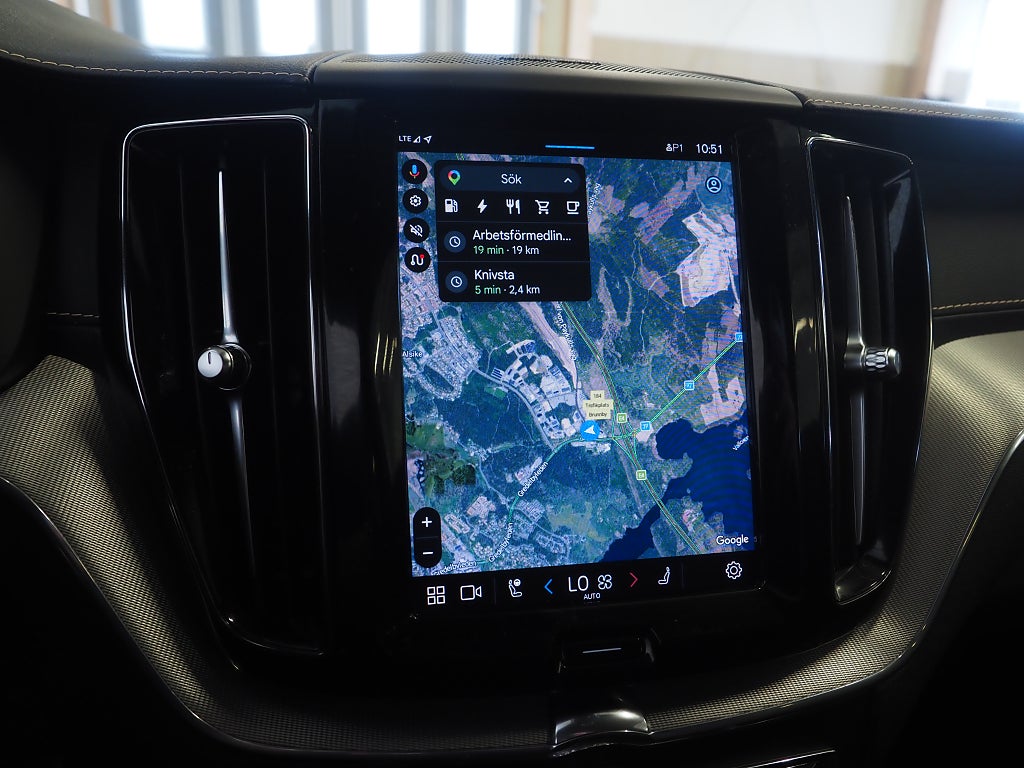 Volvo XC60 Recharge T8 AWD Geartronic R-Design 392hk | Pano | 360° 2022