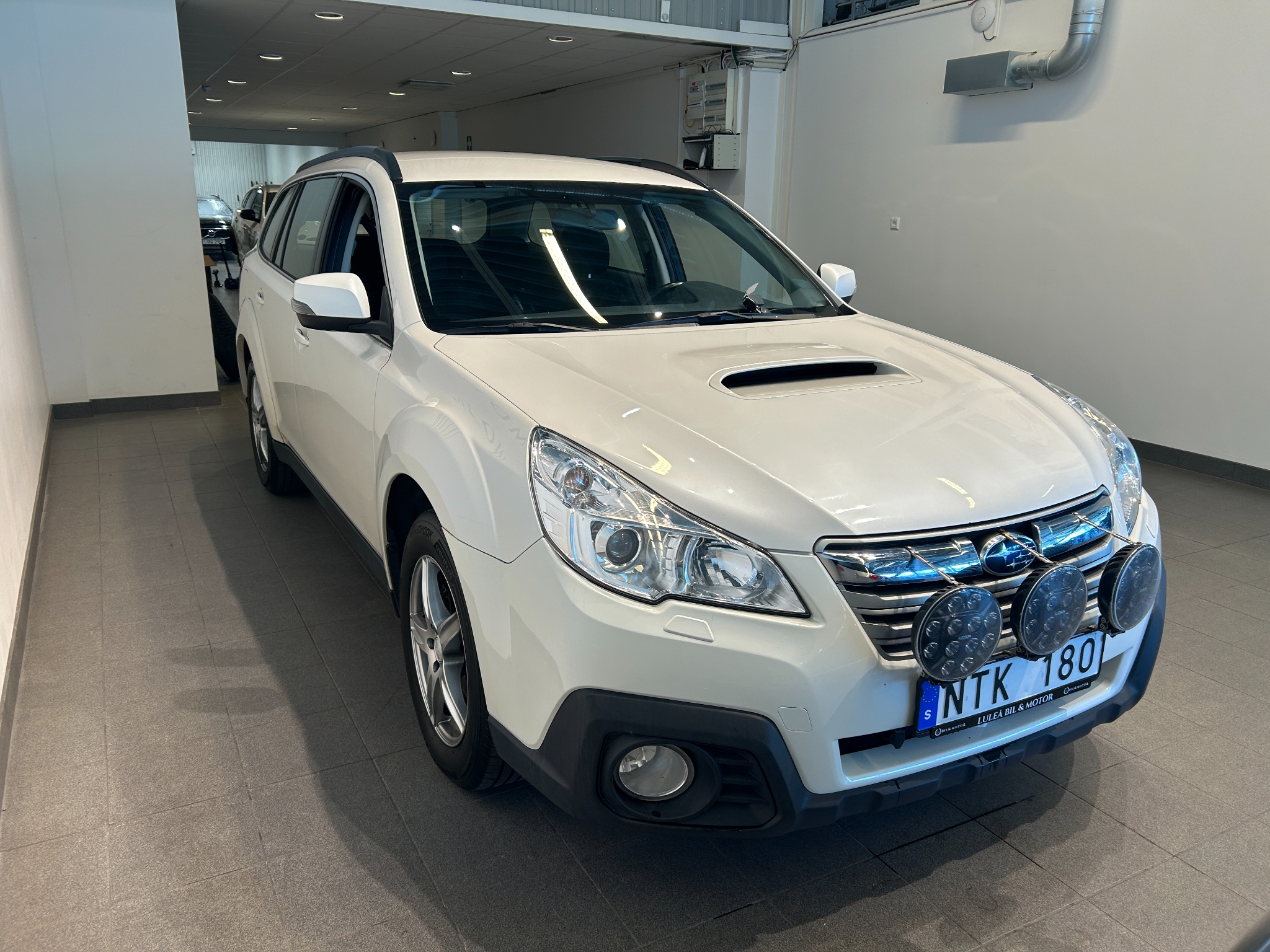 Subaru Outback 2.0 4WD Lineartronic 2013, bild 4/36