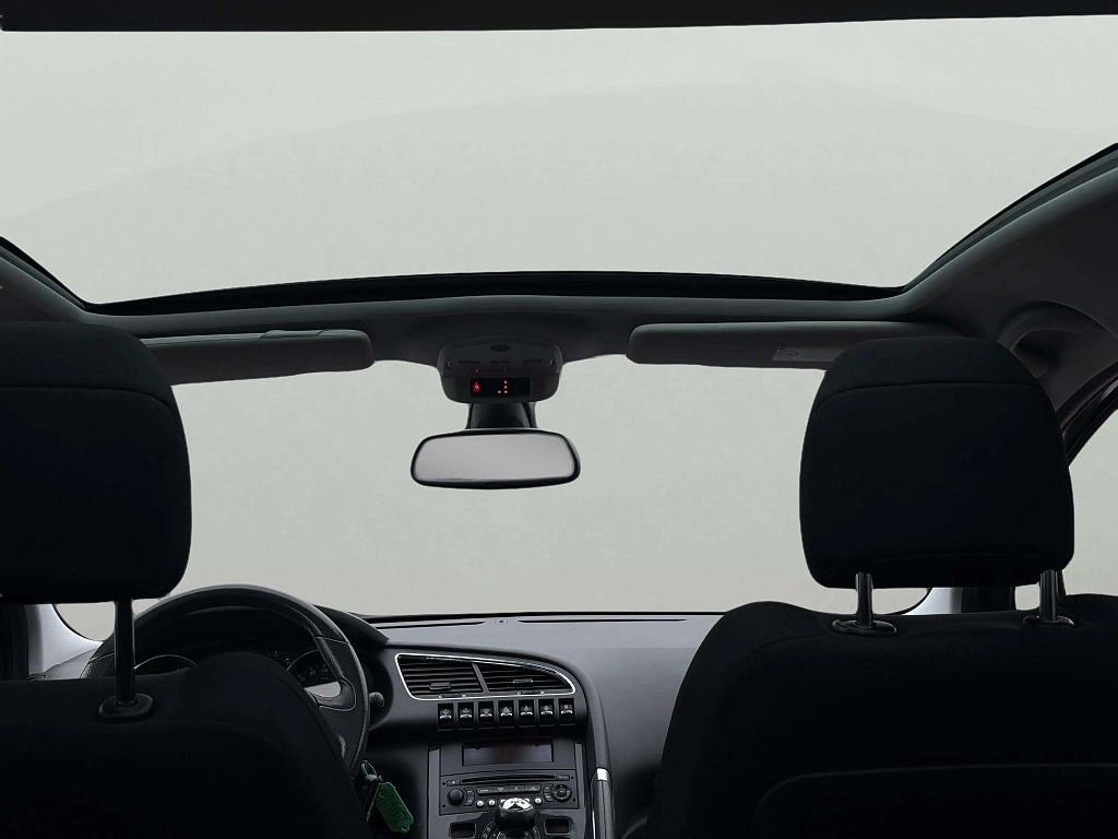 Peugeot 3008 1.6 HDi FAP Panorama HUD 2 Ägare V-Hjul - miniatyr 17