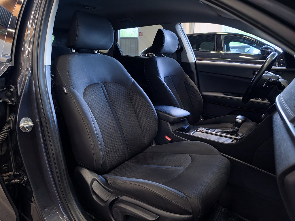 Kia Optima Sport Wagon 1.7 DCT / Rattvärme / Backkamera / Drag