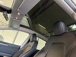 Tesla Model Y Long Range AWD Long Range Värmepump/Elstolar/Pano/Navi – bild 15