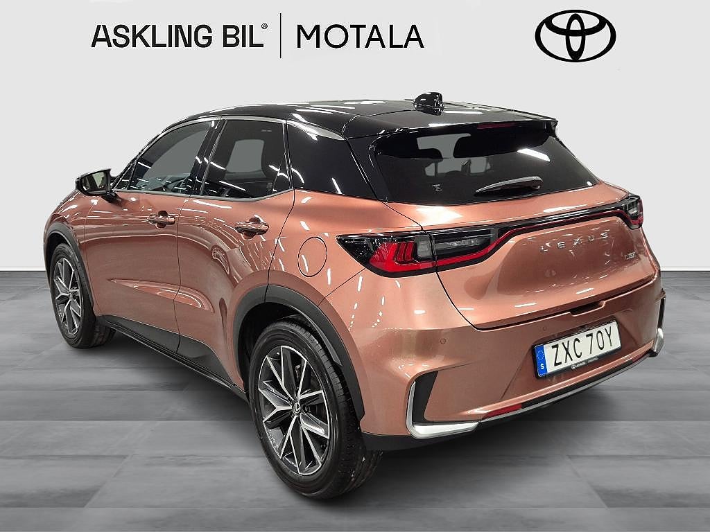 Lexus LBX 2024 - miniatyr 3