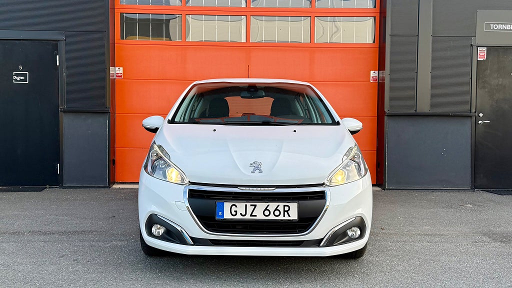 Peugeot 208 1.2 VTi PureTech 82 Active | Vinterhjul