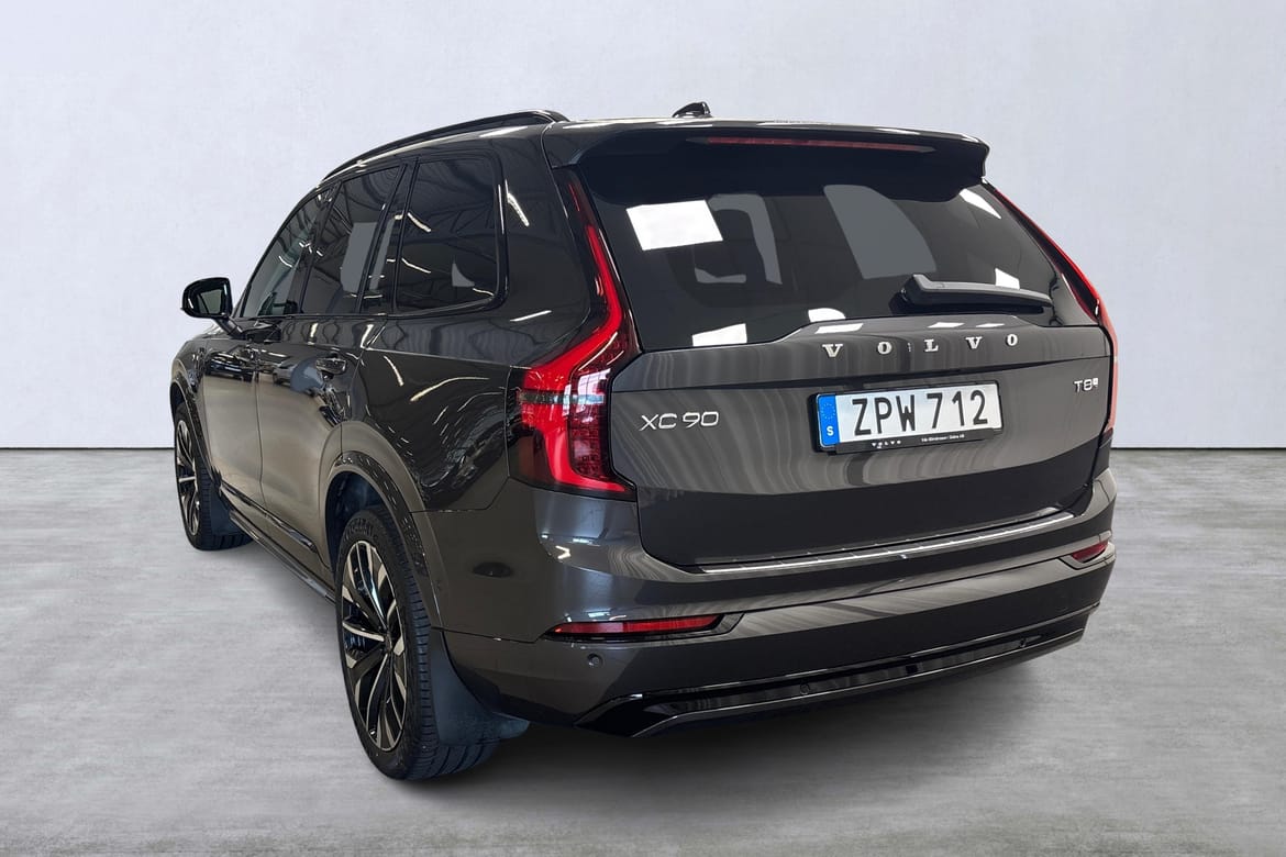 Volvo XC90 T8 Ultra Dark 2026, photo 4/10
