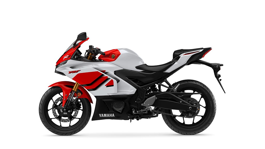 Yamaha R3