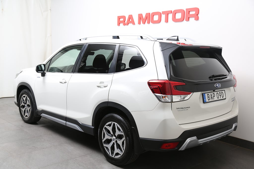 Subaru Forester 2,0i e-Boxer XFuel AWD Aut Extraljus Motorvärmare 2024