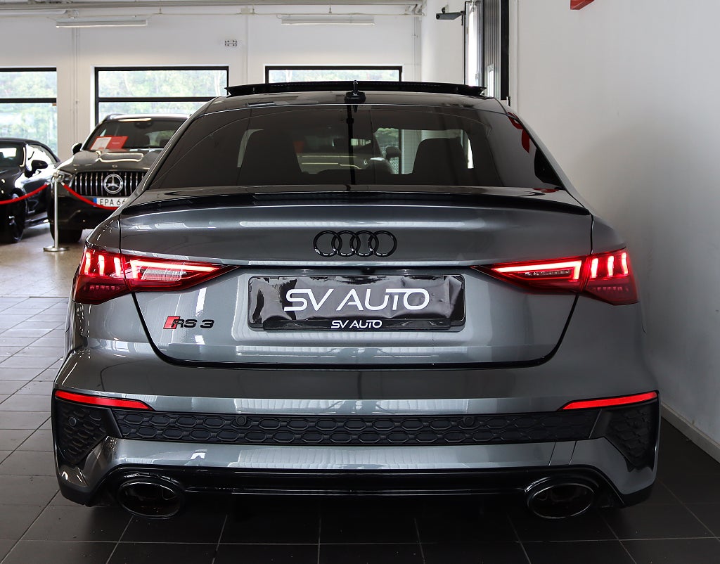 Audi RS3 Sedan RS-design Pano RS-avgas 360° Matrix B&O