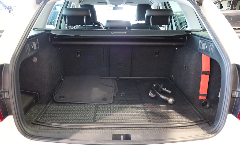 Skoda Octavia Kombi 1.5 TSI 150hk Style | Kamera | Värmare | Drag | 2020