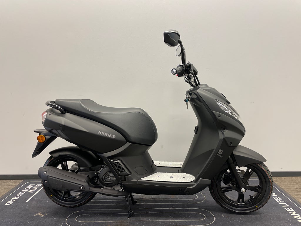 Peugeot Kisbee 4-takt Naked Mad Black Omgående Leverans