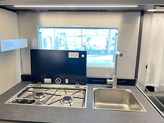 Husbil-halvintegrerad Adria COMPACT SELECT DL 16 av 24
