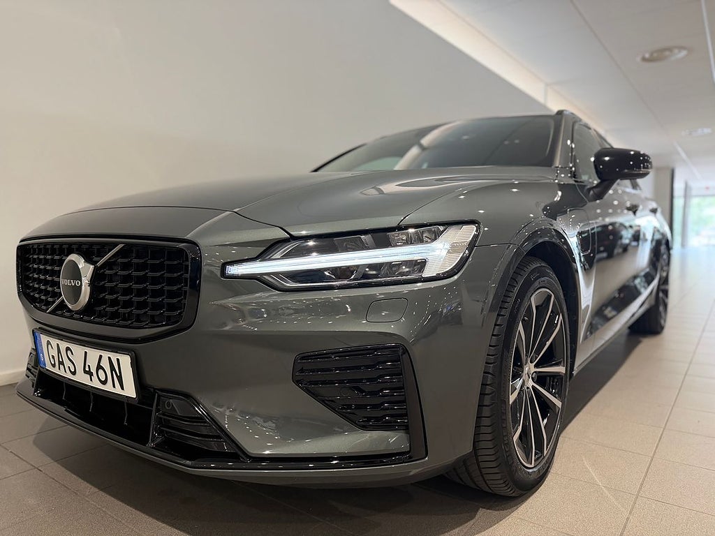 Volvo V60 T6 Plus Dark Nordic Edition / Dragkrok / Elektr...