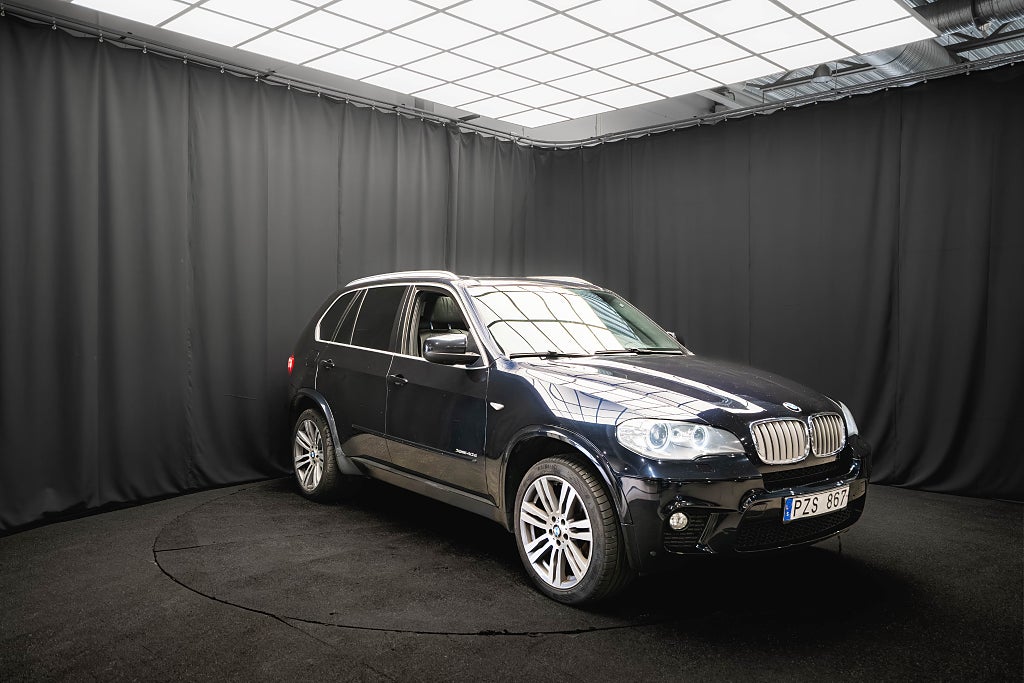 BMW X5 xDrive40d M Sport PANO D-VÄRM 360° LÄDER DRAG 306hk