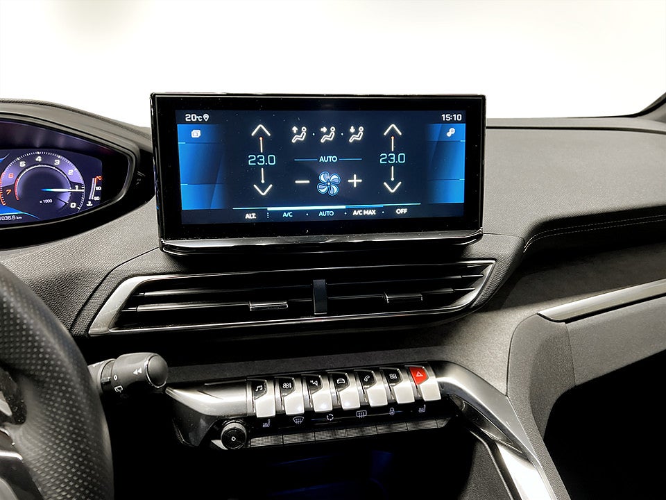 Bild på Peugeot 5008 GT 1.2 PT 130hk Aut 7-SITS B-KAMER CARPLAY