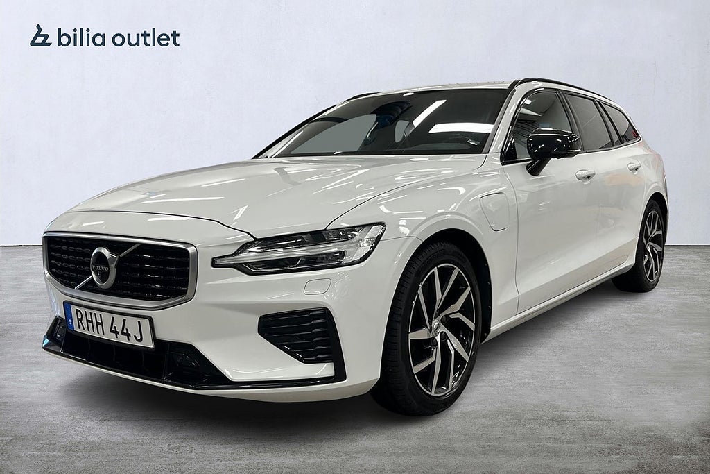 Volvo V60 T8 Twin Engine AWD R-Design 392hk Drag Pano HUD Värmare