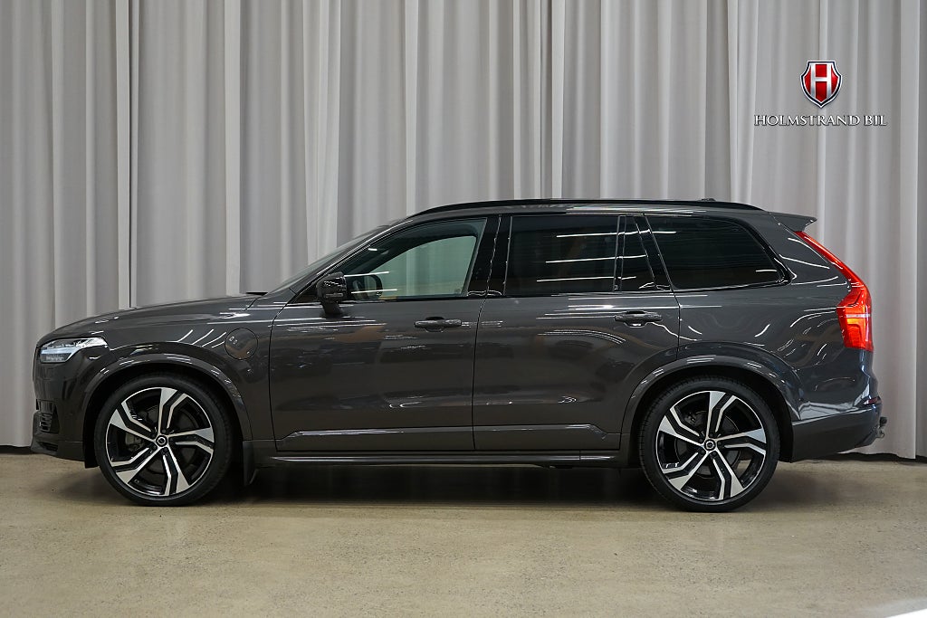 Volvo XC90 7-seater T8 AWD Ultimate Dark B&W Pano Drag Värme 22''