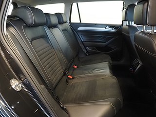 Kombi Volkswagen Passat 18 av 23