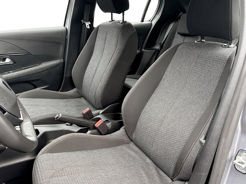 Bild på Peugeot 208 Style Hybrid 100hk Aut CARPLAY BACKSENSORER