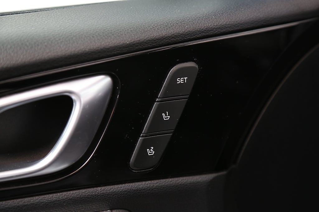 Kia Ceed Sportswagon Plug-in Plus 2 Panorama Skinn Drag Värmare