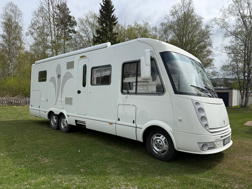 Niesmann Arto 83 F 