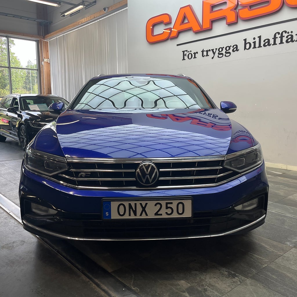 Volkswagen Passat SC 2.0 TDI 4M GT R-Line Backkamera Värmare Apple Drag