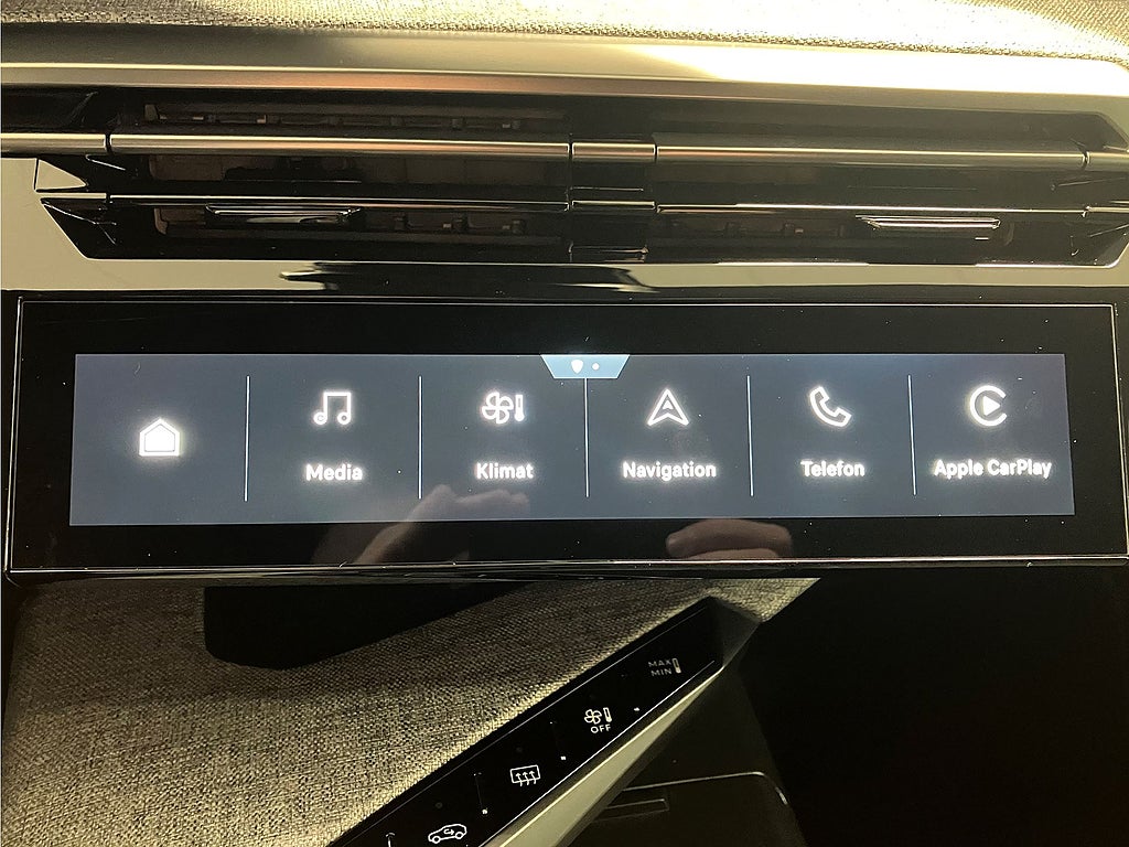 Bild på Peugeot E-5008 GT+ - DEMO