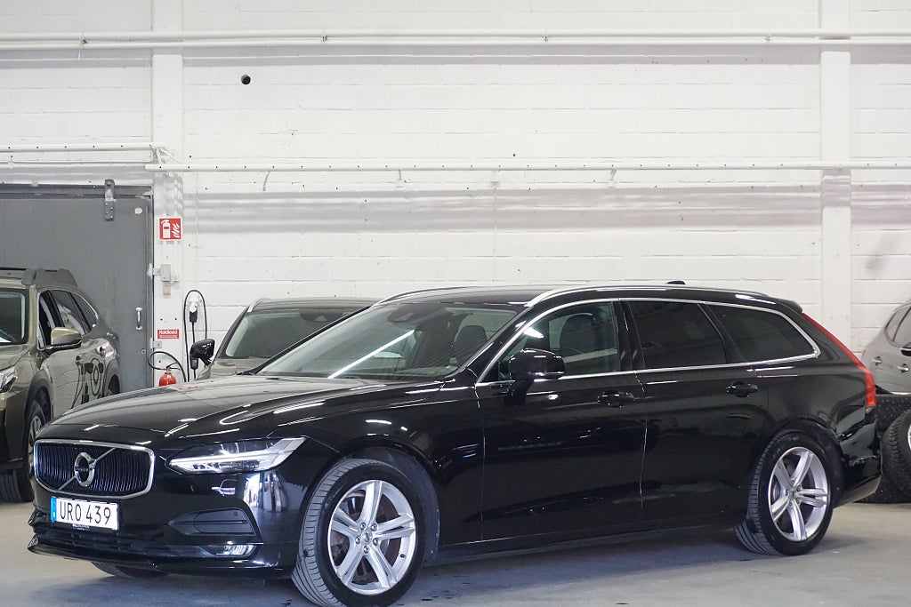 Volvo V90 T4 Geartronic Momentum Advanced