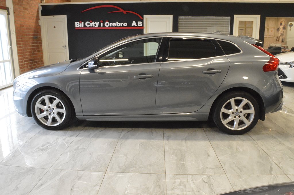 Volvo V40 D3 (150hk) Momentum / Greyline / R-Design / GPS / Nyservad