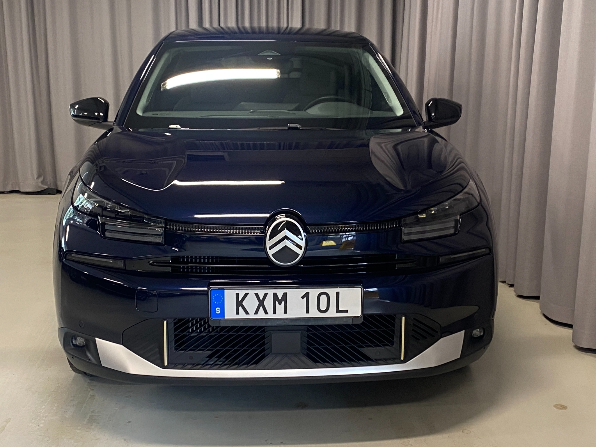 Citroen C4 FL MAX Hybrid 145hk Automat 2025, bild 4/10