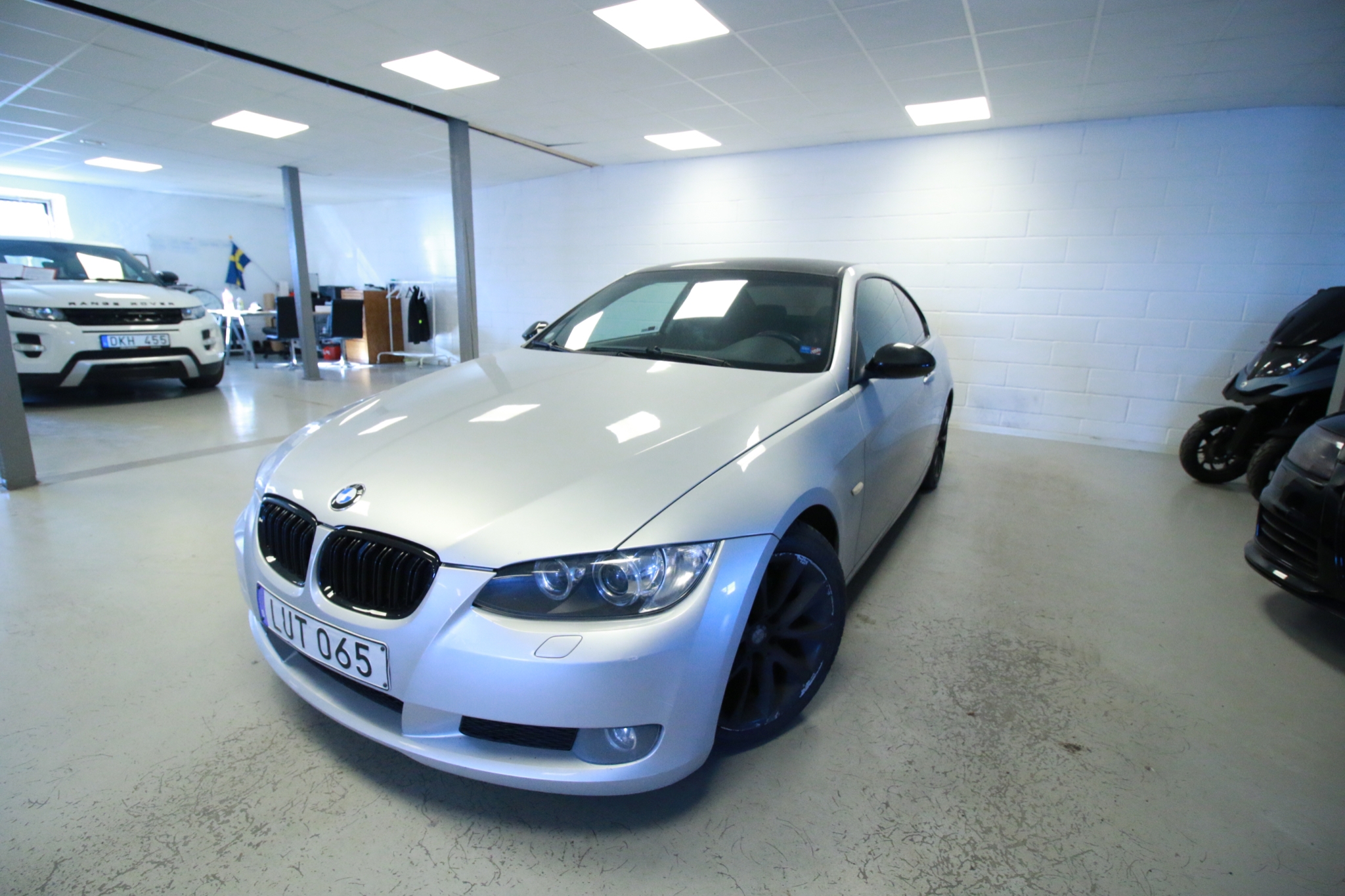 BMW 320 i Coupé Automat Comfort 170hk 2008, photo 2/35