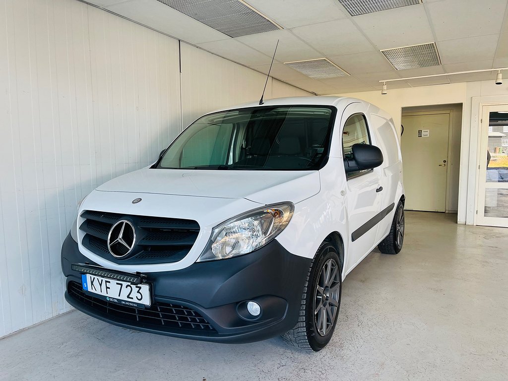 Mercedes-Benz Citan 109 CDI 90HK Euro 5 Drag Kamrem Bytt