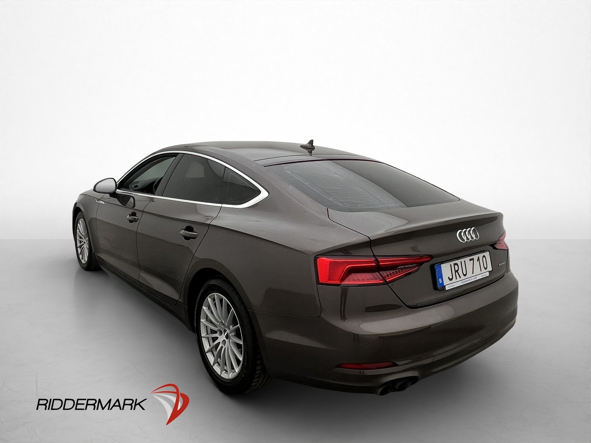 Audi A5 2017, bild 6/61