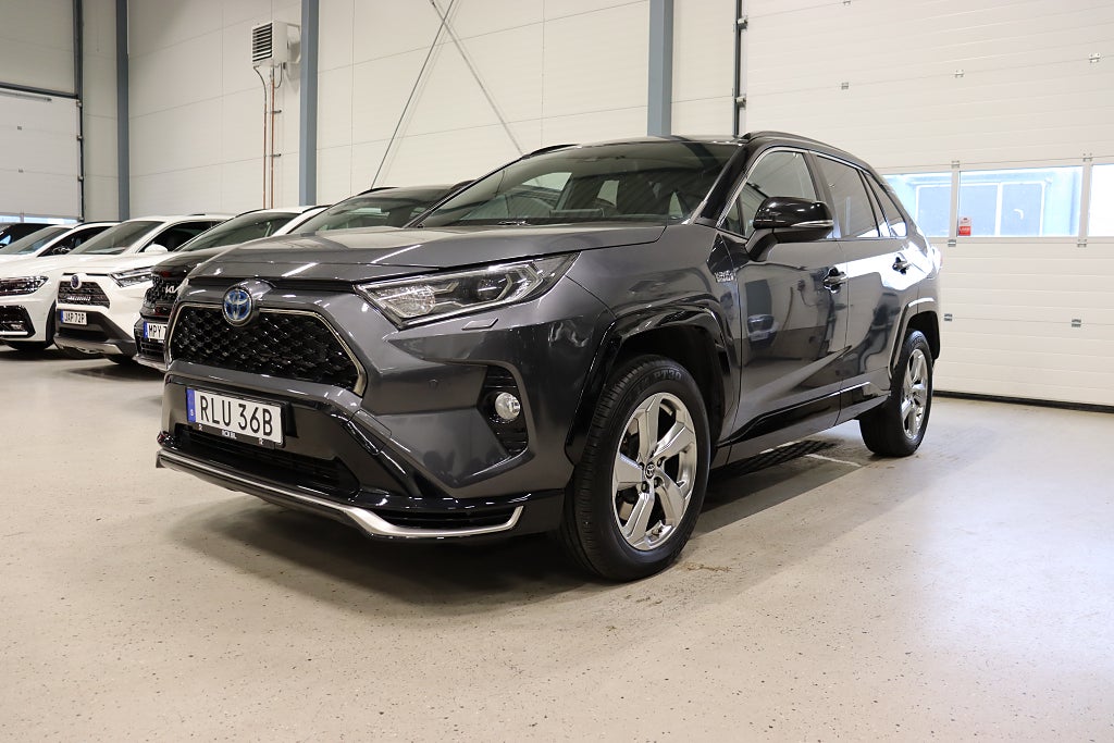 Toyota RAV4 Plug-in Hybrid E-CVT Style Drag Pano MOMS 306hk