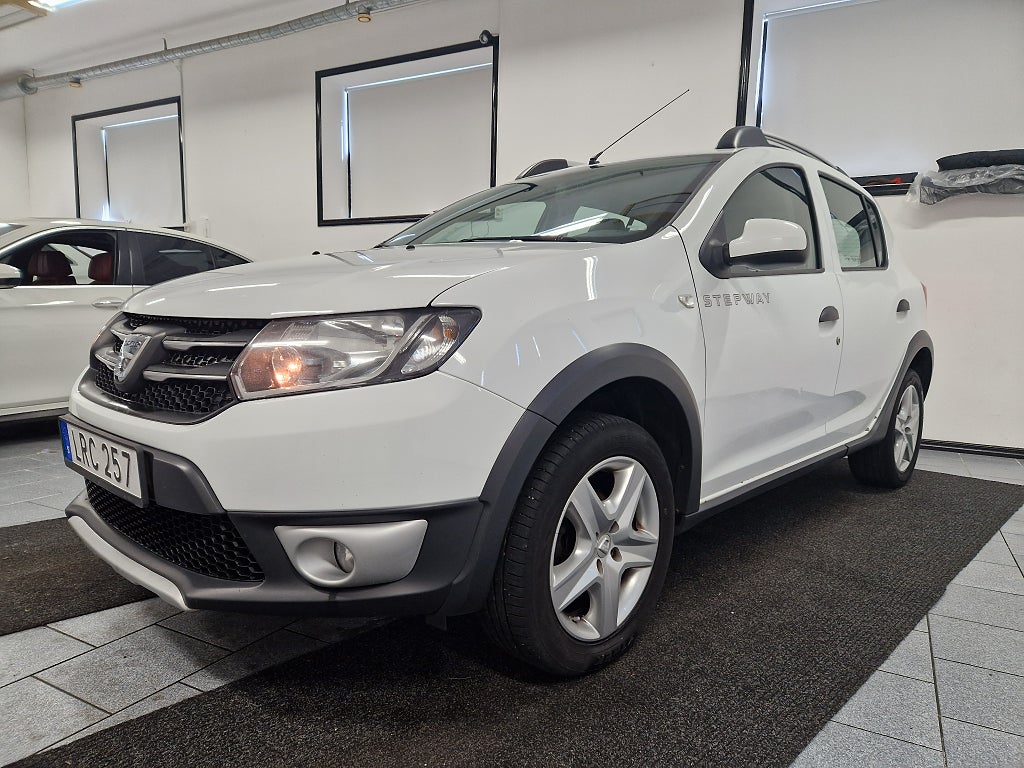 Dacia Sandero Stepway 0.9 TCe Euro 5 90 hk Drag Nybytt kamkedja
