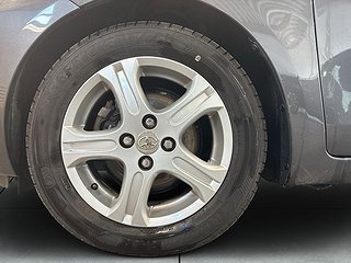 Toyota Yaris 5-dörrar 1.33 Dual VVT-i Värmare S&Vdäck ISOFIX
