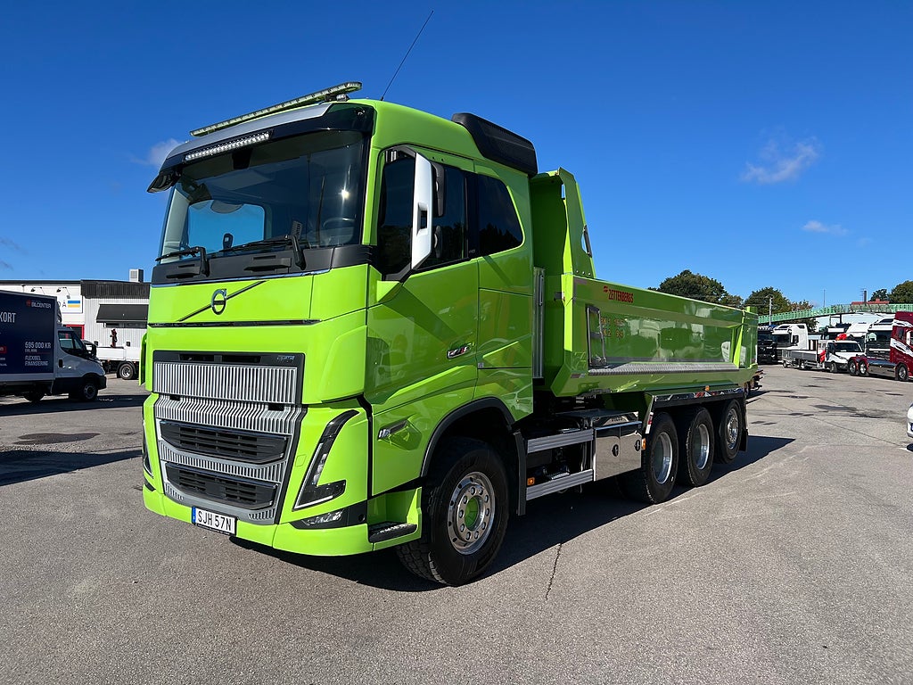 Volvo FH16 550 8x4*4 Tridem Tippbil I-See, Fullutrustad