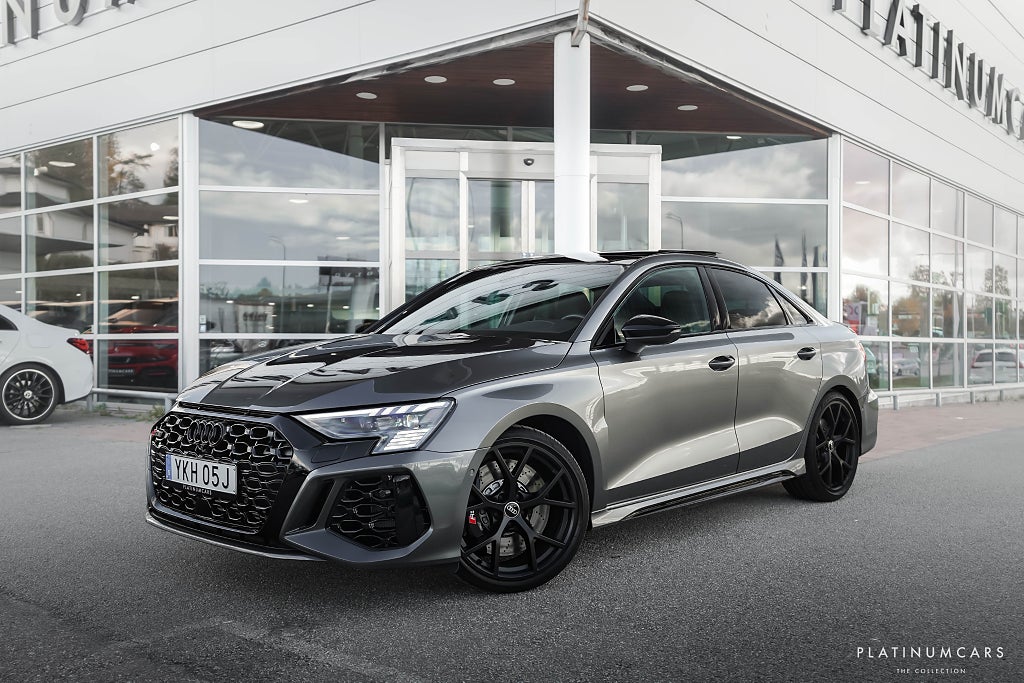 Audi RS3 Sedan 400hk / Pano / Matrix / B&O / Adaptivt Chassi