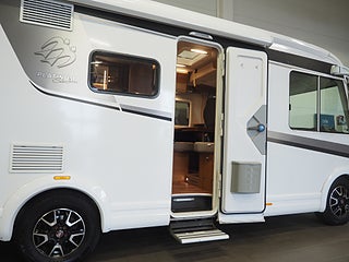 Husbil-integrerad Knaus 600 MG VAN I PLATINUM 6 av 21