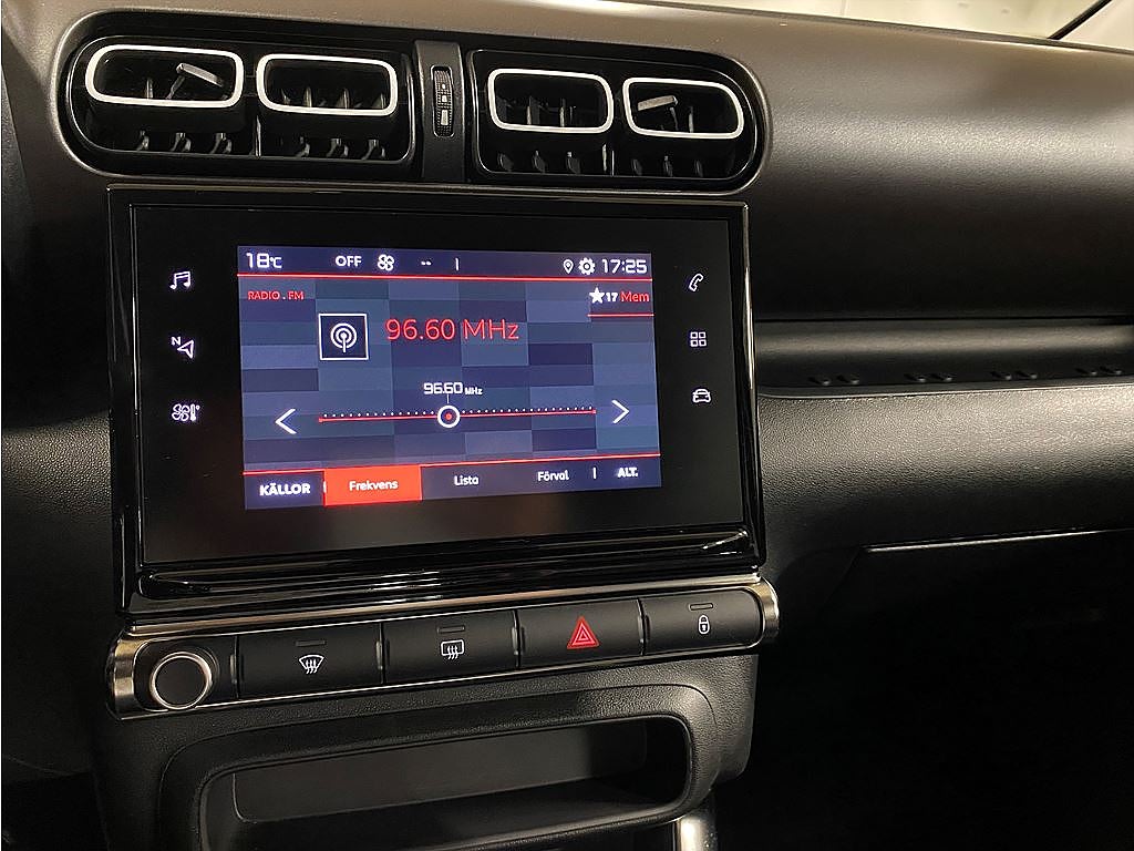 Bild på Citroën C3 Aircross Shine 1.2 PT 130hk Aut - CARPLAY, NAVI