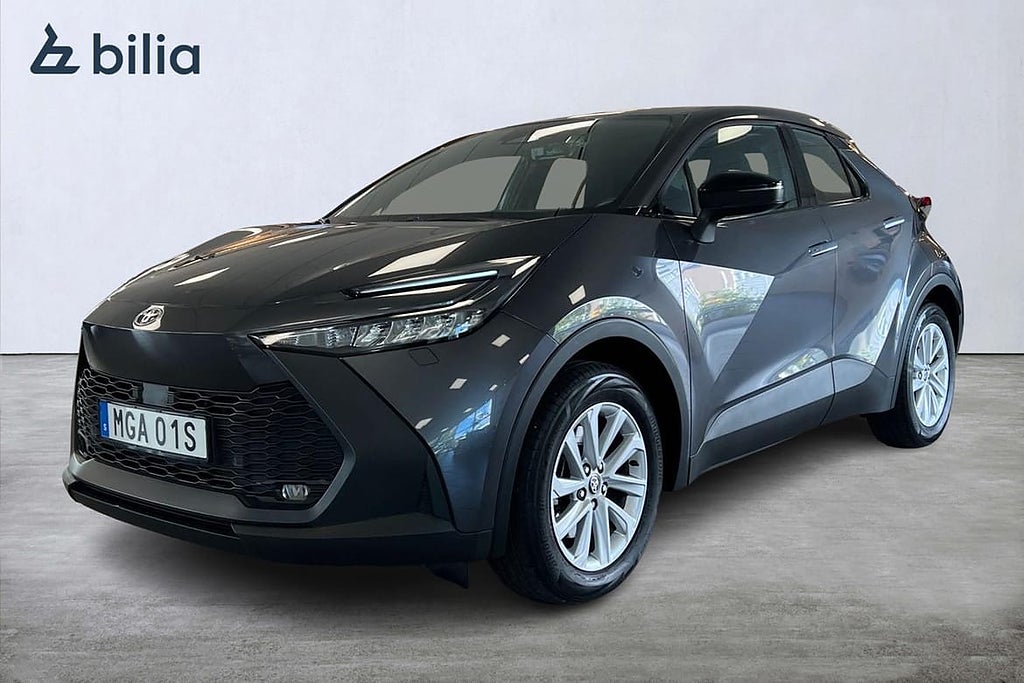 Toyota C-HR 2,0 Laddhybrid Active Värmare Moms